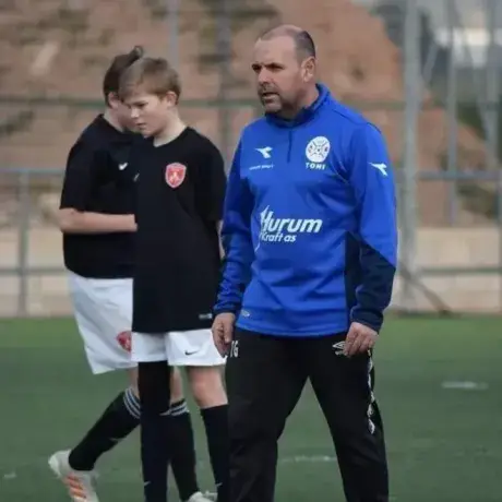 Toni González